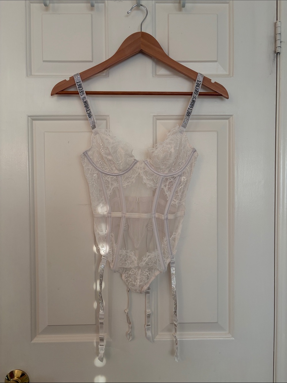 Victoria's Secret NWT White Lace Rhinestone Strap Bustier Garter Bodysuit XS